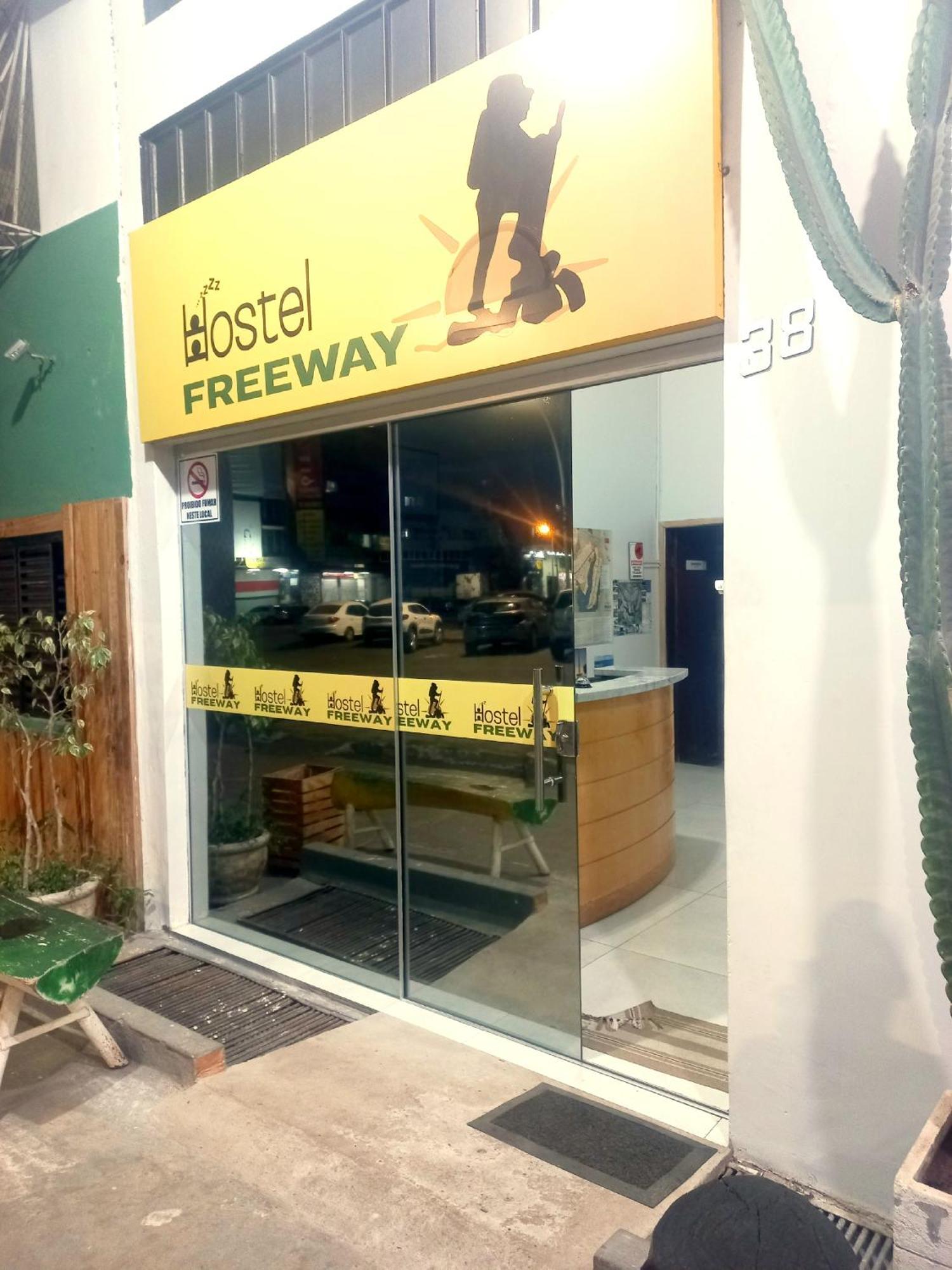 Hostel Freeway Brasília Exterior foto